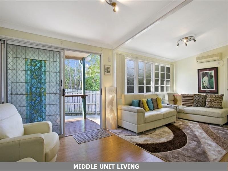 850 Oxley Road, Corinda QLD 4075