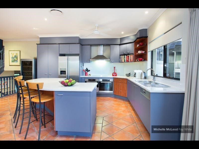 14 Regency Place, Kenmore Hills QLD 4069