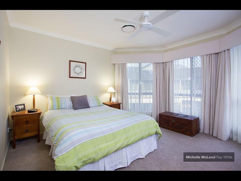 14 Regency Place, Kenmore Hills QLD 4069