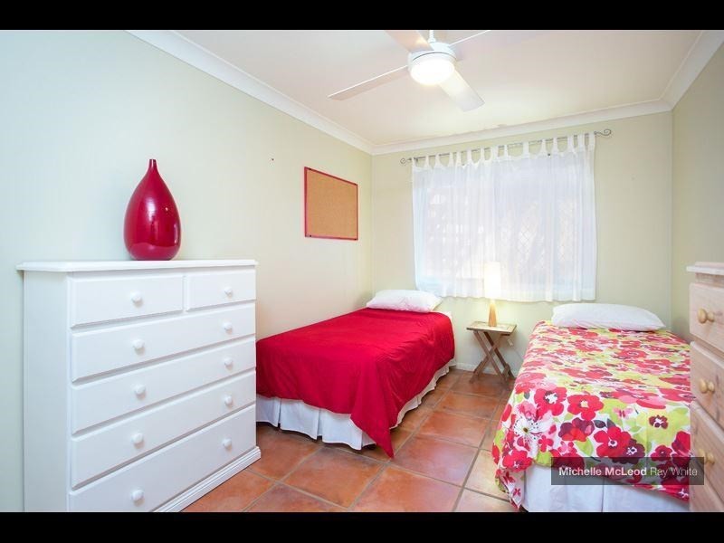 14 Regency Place, Kenmore Hills QLD 4069