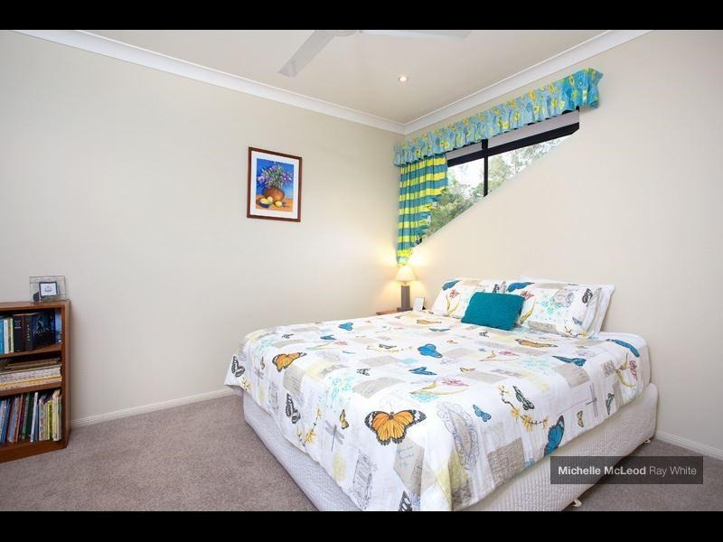 14 Regency Place, Kenmore Hills QLD 4069