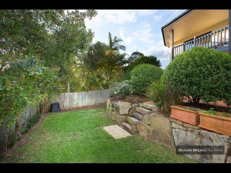 14 Regency Place, Kenmore Hills QLD 4069