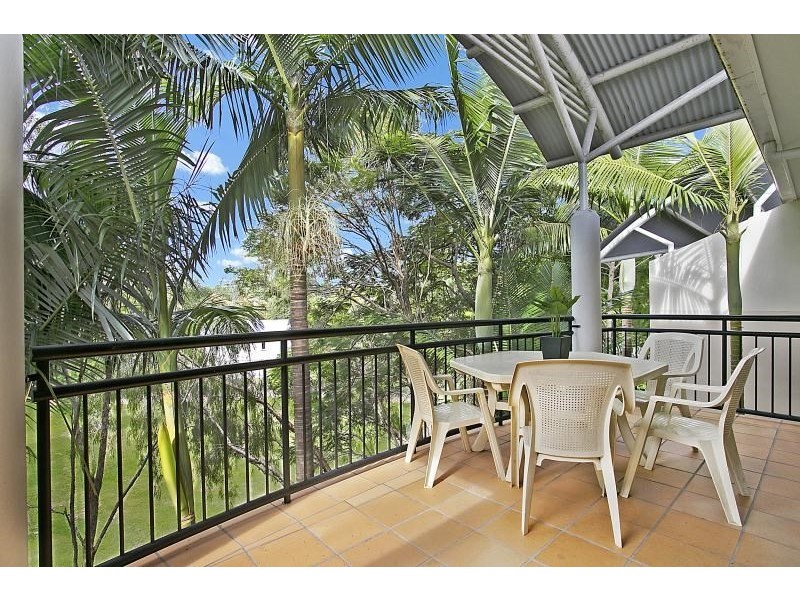 8/14 McIlwraith Street, Auchenflower QLD 4066