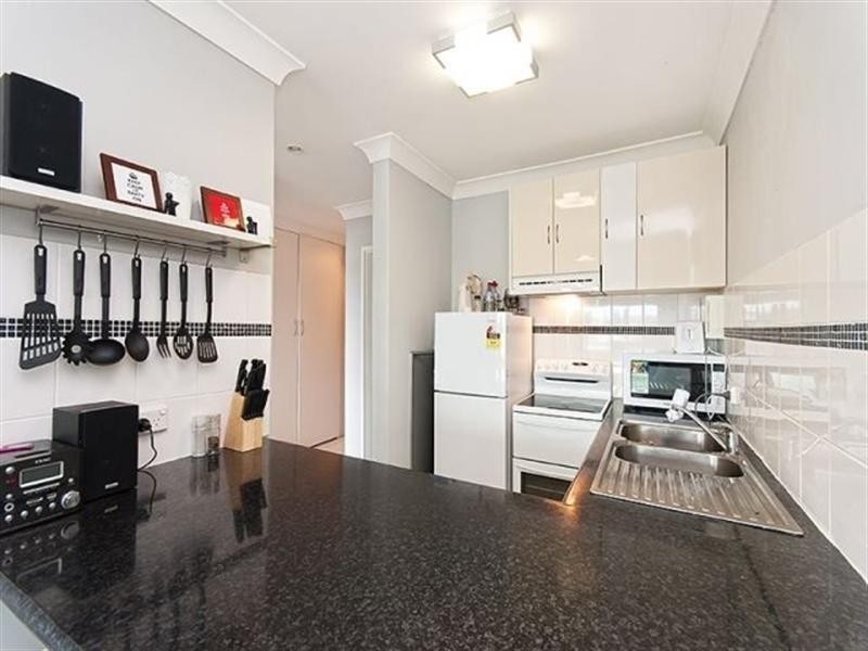 7/16 Booth Street, Toowong QLD 4066