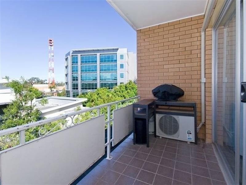 7/16 Booth Street, Toowong QLD 4066