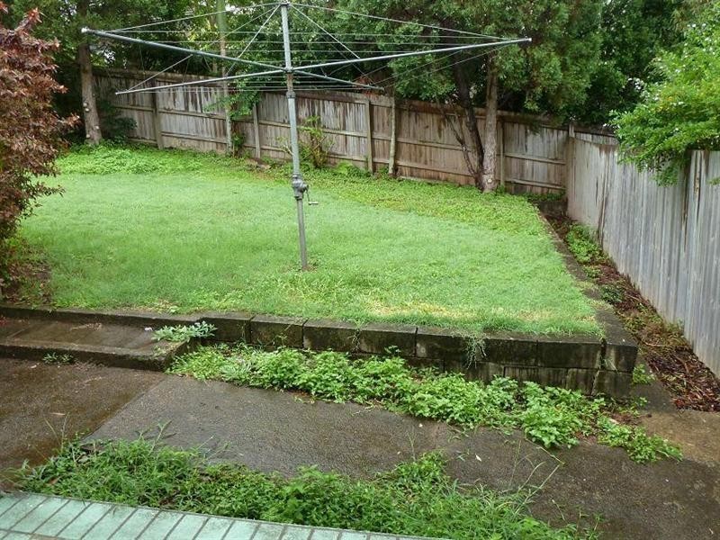 11 Kenton Street, Chapel Hill QLD 4069