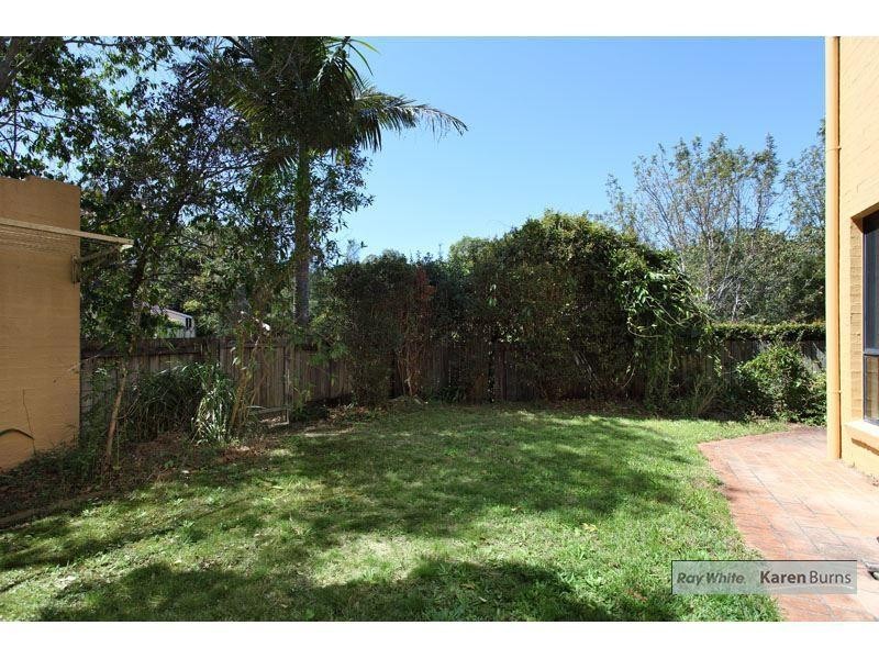 1/9 Pamela Place, Kenmore Hills QLD 4069