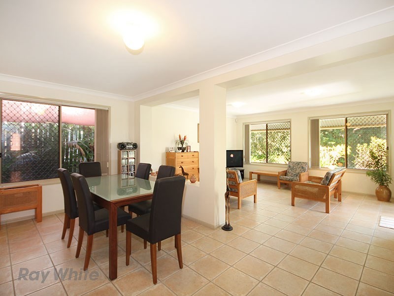 23 Edenbrooke Drive, Sinnamon Park QLD 4073