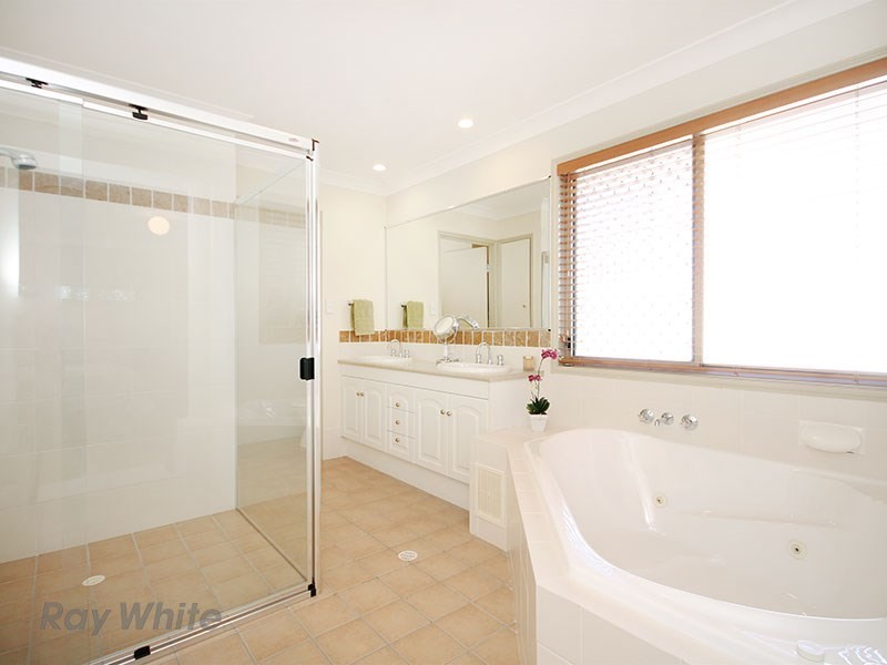 23 Edenbrooke Drive, Sinnamon Park QLD 4073