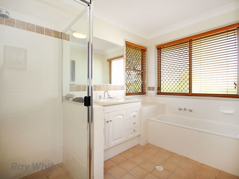 23 Edenbrooke Drive, Sinnamon Park QLD 4073