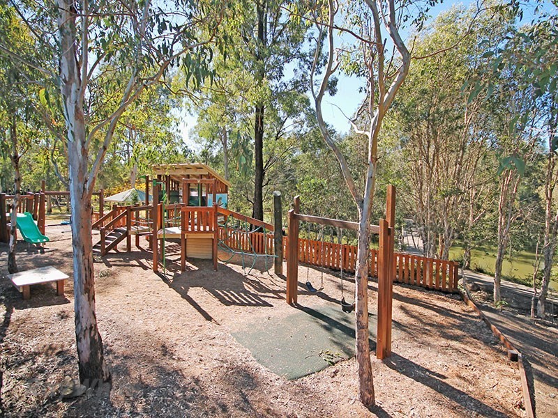 23 Edenbrooke Drive, Sinnamon Park QLD 4073