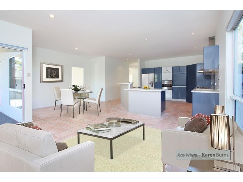 76 Kintyre Street, Brookfield QLD 4069