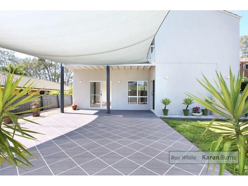 76 Kintyre Street, Brookfield QLD 4069