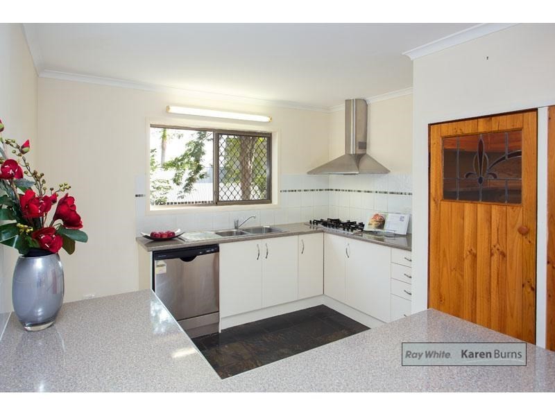 20 Marmindie Street, Chapel Hill QLD 4069