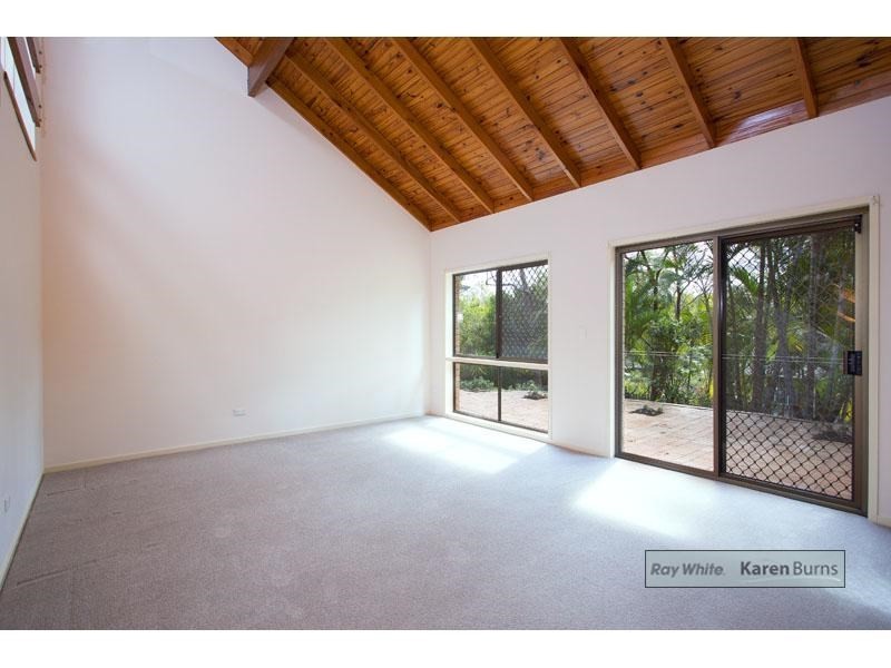 20 Marmindie Street, Chapel Hill QLD 4069