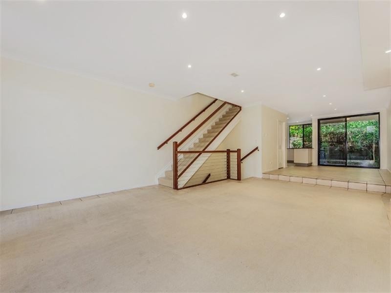 3A Bellevue Parade, Taringa QLD 4068