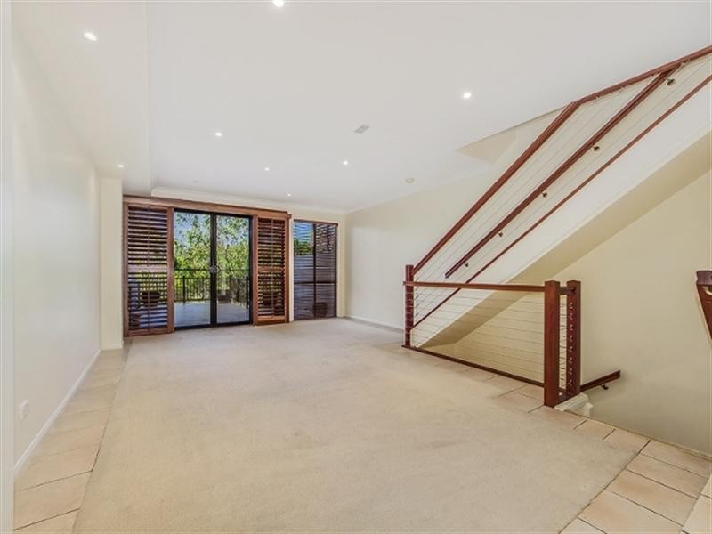 3A Bellevue Parade, Taringa QLD 4068