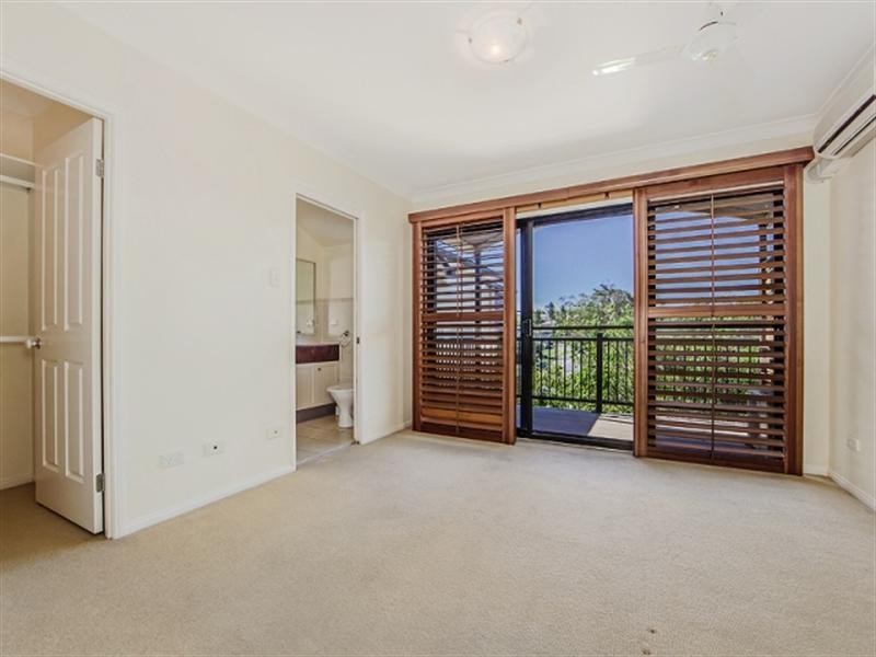 3A Bellevue Parade, Taringa QLD 4068