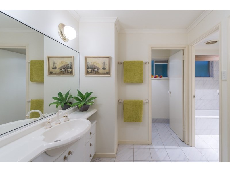 28 Errogie Place, Fig Tree Pocket QLD 4069