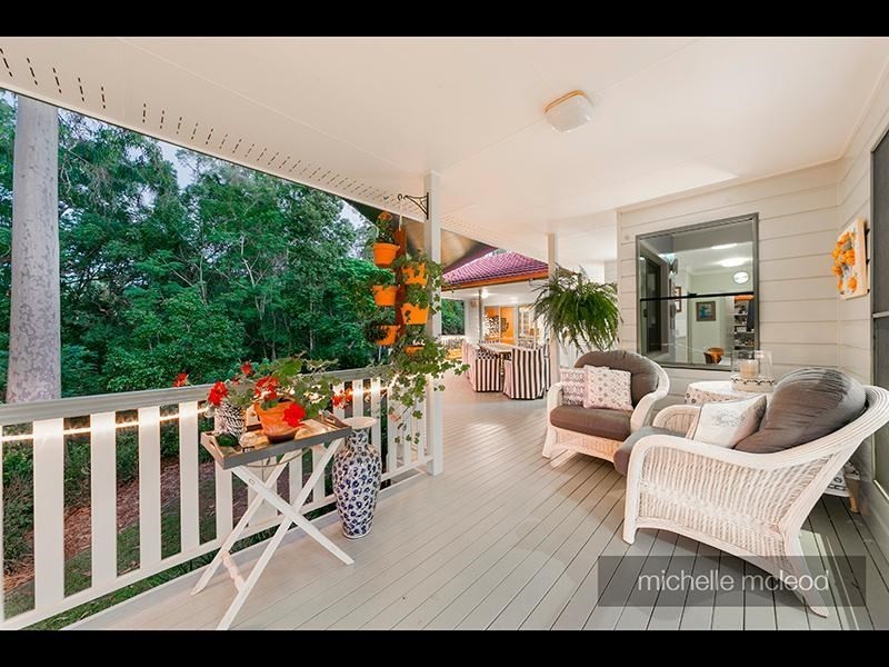 78 Hakea Crescent, Chapel Hill QLD 4069