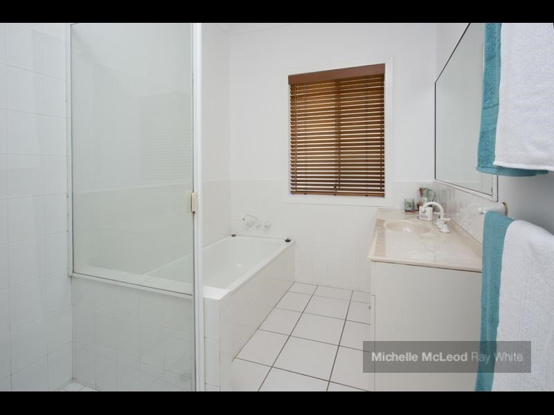 71 Maculata Drive, Chapel Hill QLD 4069