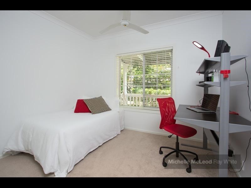 71 Maculata Drive, Chapel Hill QLD 4069