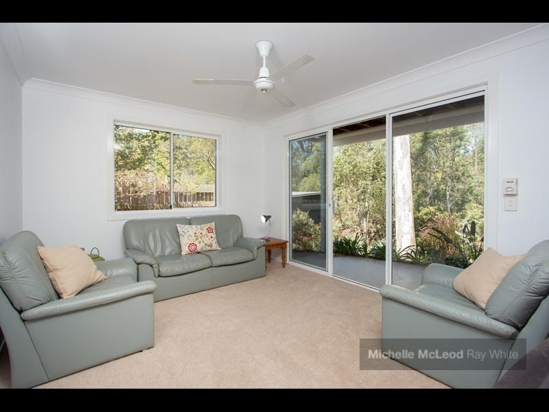 71 Maculata Drive, Chapel Hill QLD 4069