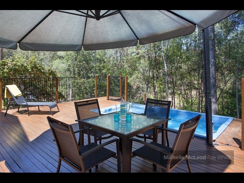 71 Maculata Drive, Chapel Hill QLD 4069