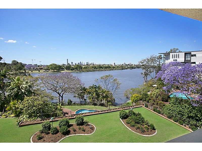 15/72 Sandford Street, St Lucia QLD 4067