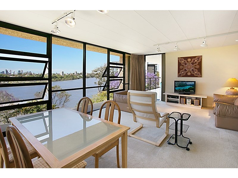 15/72 Sandford Street, St Lucia QLD 4067