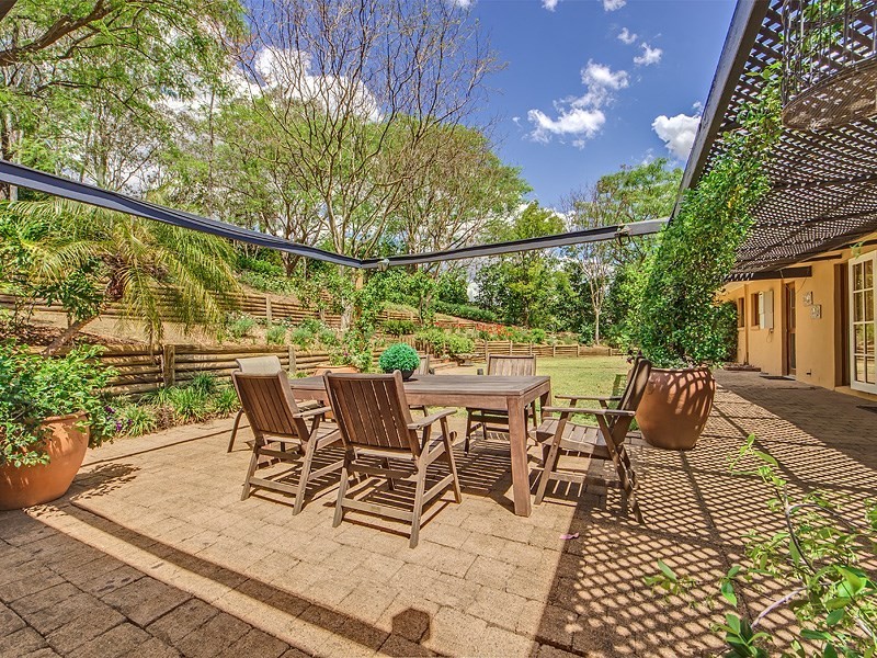 196 Greentrees Avenue, Kenmore Hills QLD 4069