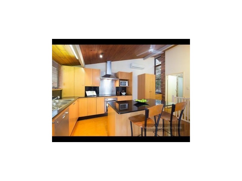 5 Marmindie Street, Chapel Hill QLD 4069