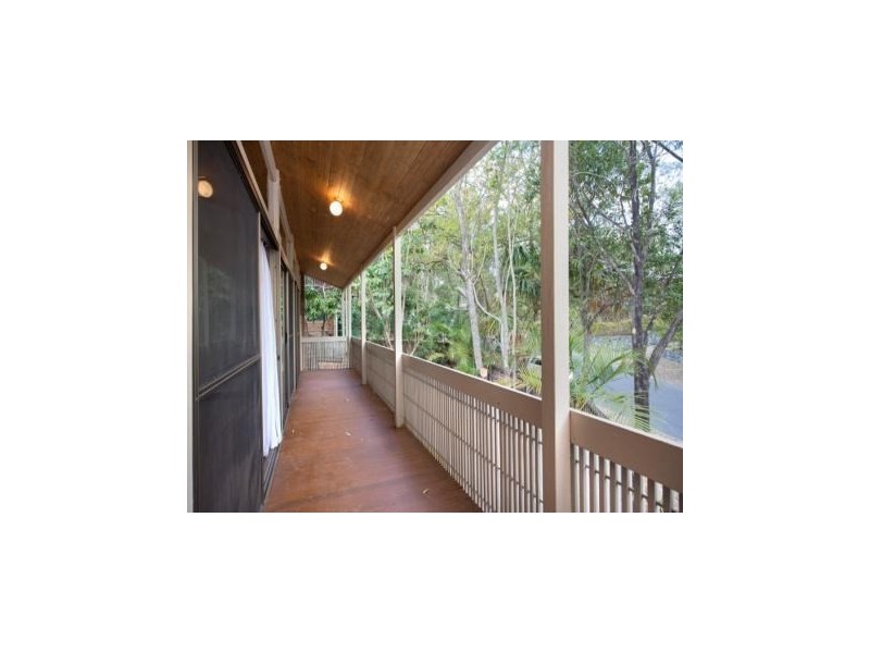 5 Marmindie Street, Chapel Hill QLD 4069