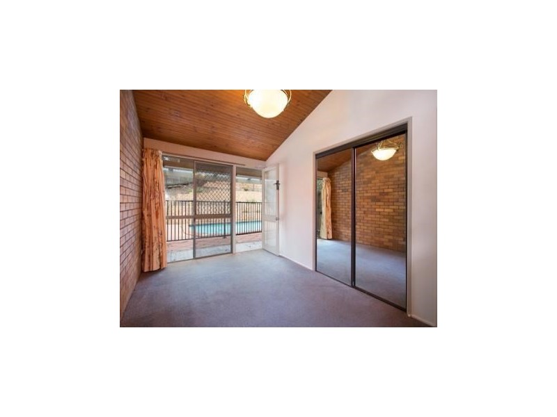 5 Marmindie Street, Chapel Hill QLD 4069