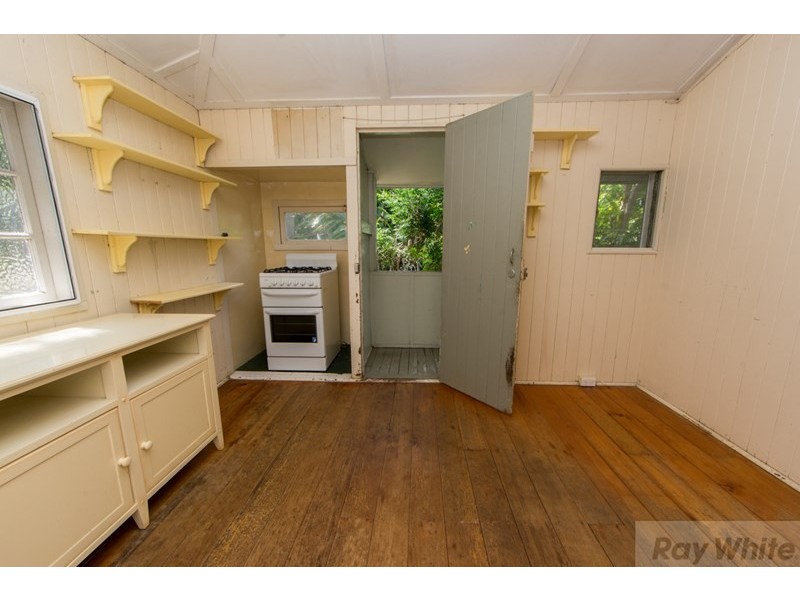 10 Depper Street, St Lucia QLD 4067