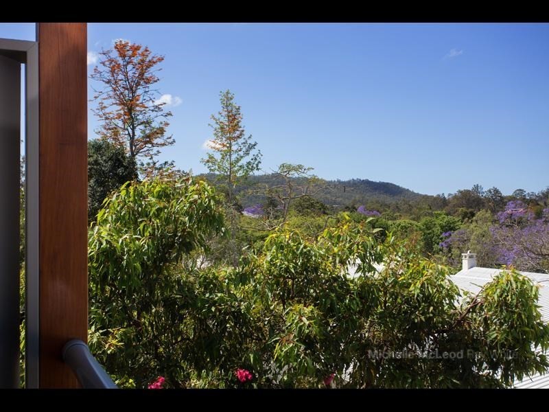 7 Tristania Road, Chapel Hill QLD 4069