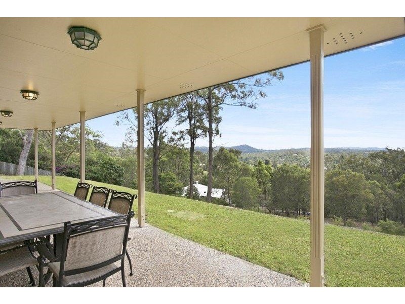 37 Baker’s Hill Place, Anstead QLD 4070