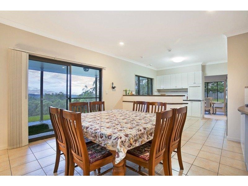 37 Baker’s Hill Place, Anstead QLD 4070