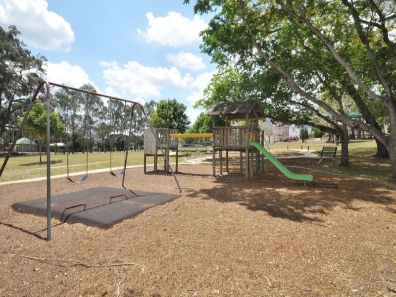 3/104 Carmody Road, St Lucia QLD 4067