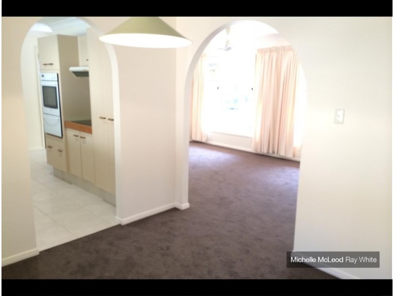 15 Nankoor Street, Chapel Hill QLD 4069