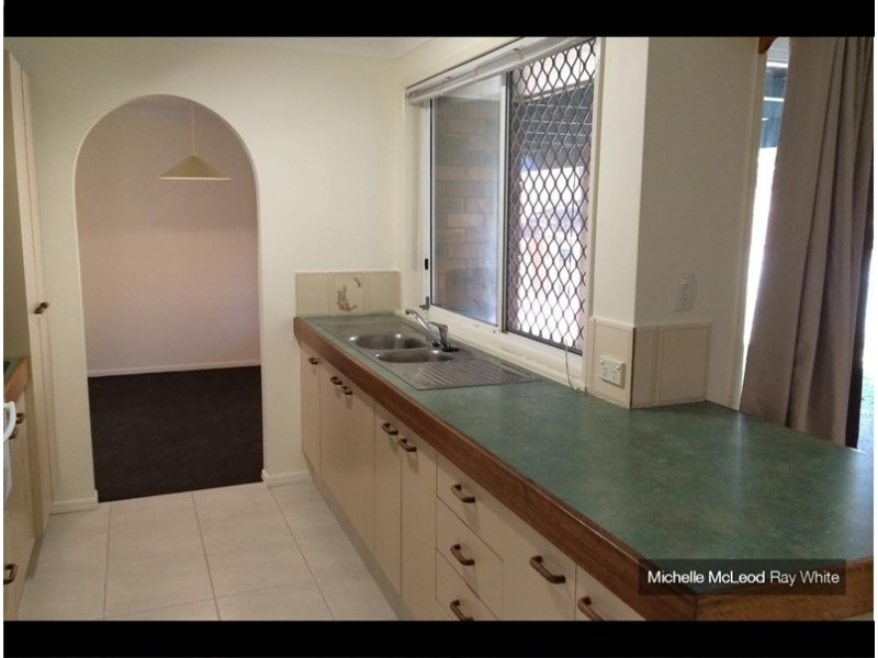 15 Nankoor Street, Chapel Hill QLD 4069