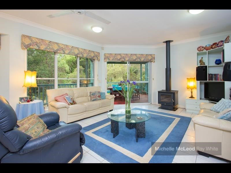 37 Shannan Place, Kenmore Hills QLD 4069