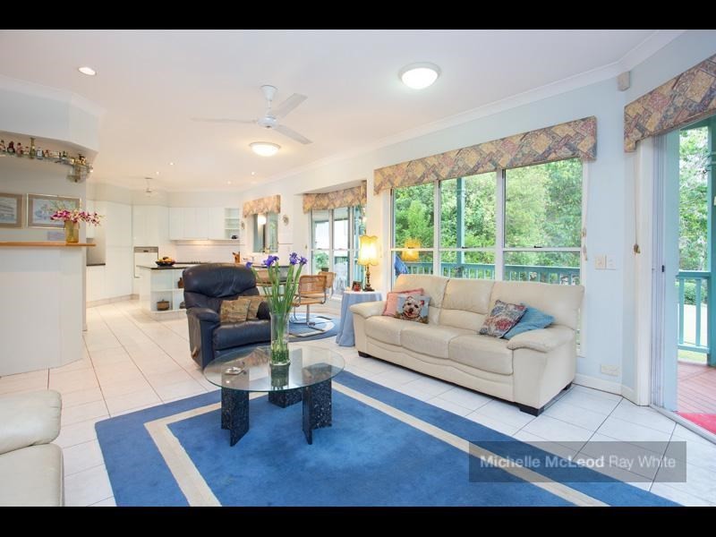 37 Shannan Place, Kenmore Hills QLD 4069