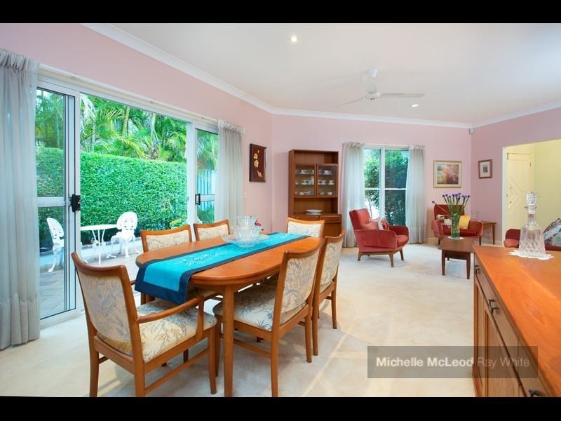 37 Shannan Place, Kenmore Hills QLD 4069