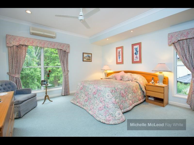 37 Shannan Place, Kenmore Hills QLD 4069