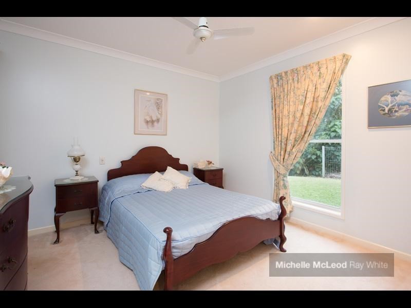 37 Shannan Place, Kenmore Hills QLD 4069