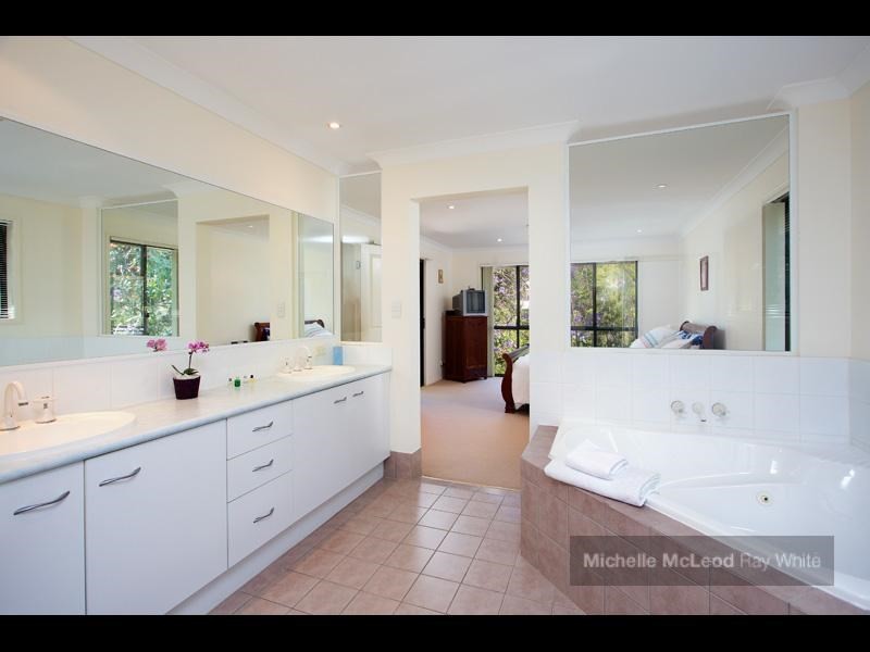 47C Goolman Street, Chapel Hill QLD 4069