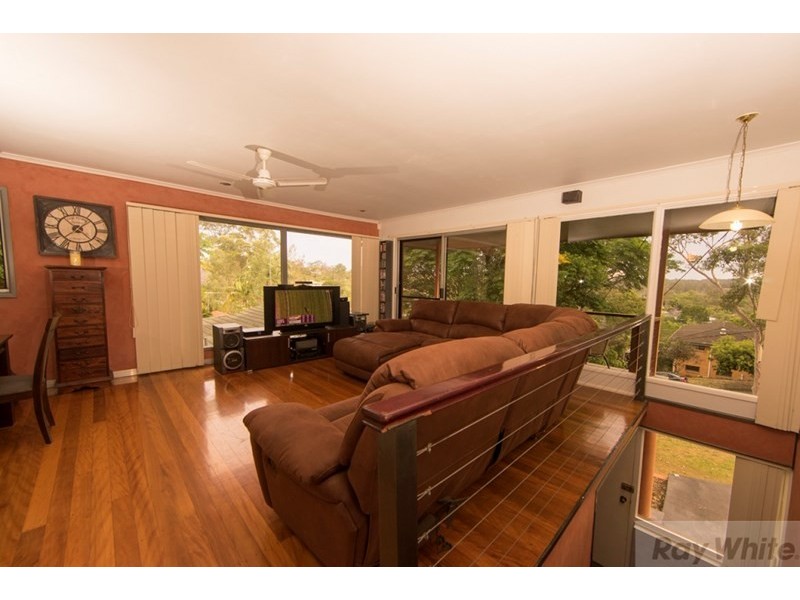 15 Foinaven Street, Kenmore QLD 4069