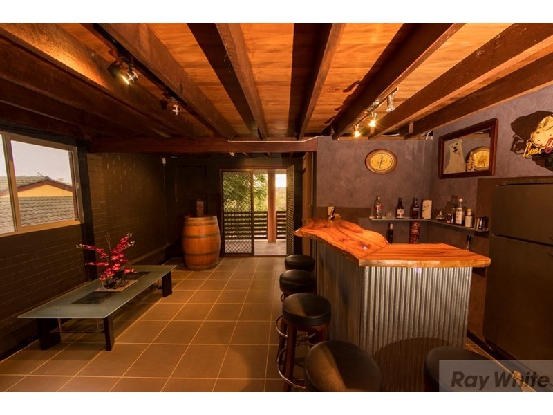 15 Foinaven Street, Kenmore QLD 4069