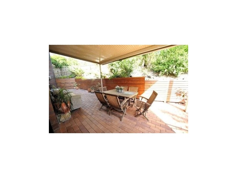 10 Marmindie Street, Chapel Hill QLD 4069